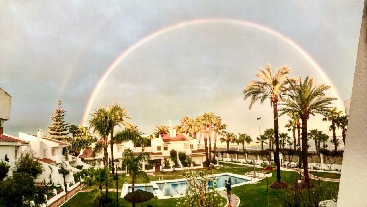 Beachfront Oasis In Costa Del Sol. Caleta de Vélez Eksteriør billede